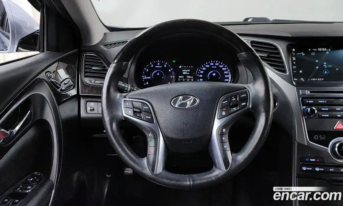 Hyundai Grandeur 2016 2.4 Автомат в Москве № 123645, фото 17