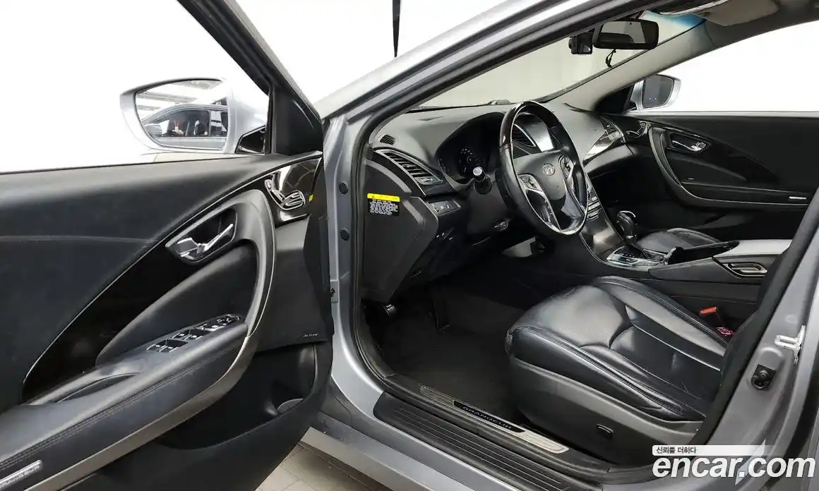 Hyundai Grandeur 2016 2.4 Автомат в Москве № 123645, фото 19