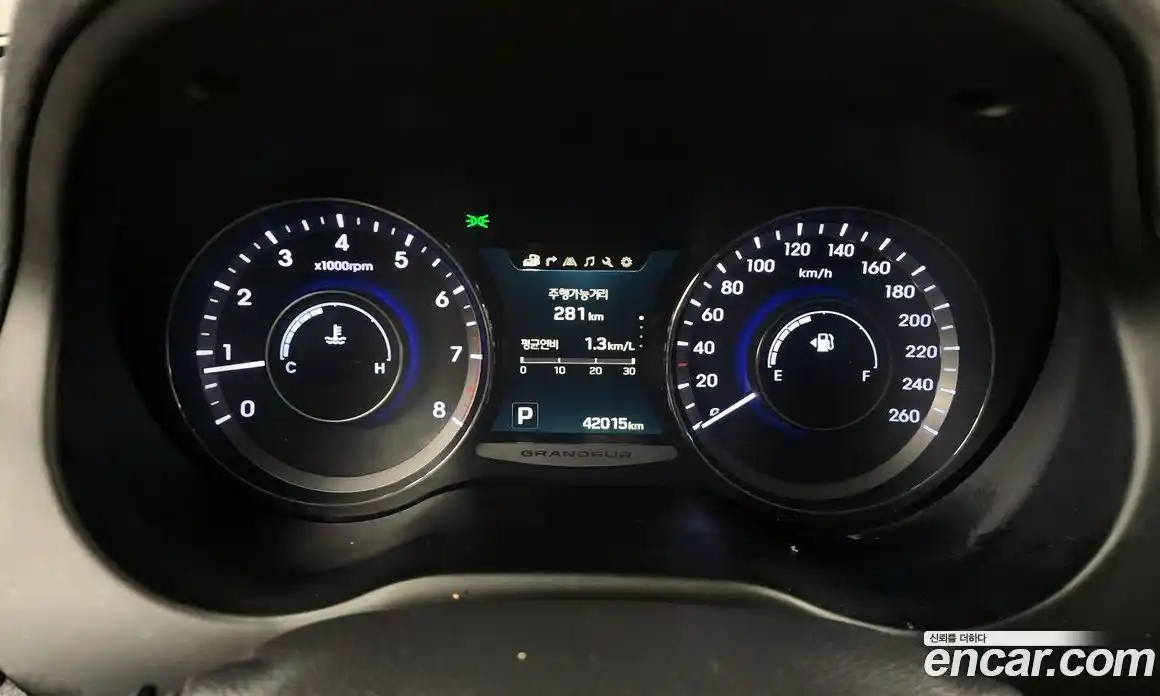Hyundai Grandeur 2016 2.4 Автомат в Москве № 123645, фото 20