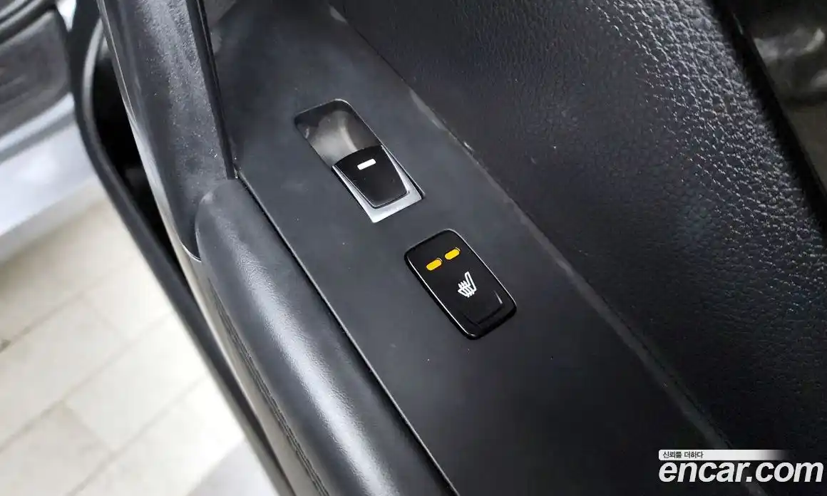 Hyundai Grandeur 2016 2.4 Автомат в Москве № 123645, фото 3