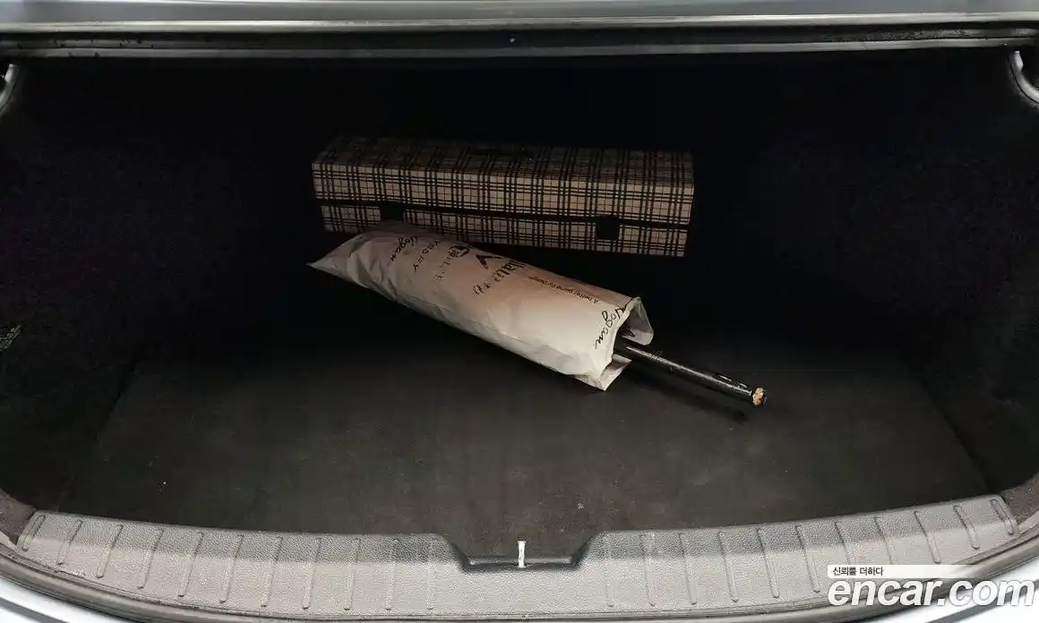 Hyundai Grandeur 2016 2.4 Автомат в Москве № 123645, фото 10