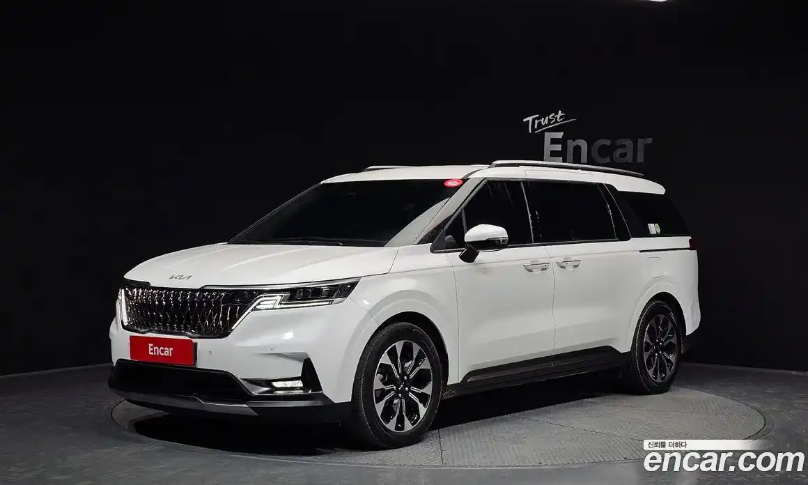 Kia Canival 2023 2.2 Автомат в Москве № 131288, фото 17