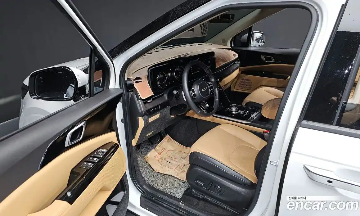 Kia Canival 2023 2.2 Автомат в Москве № 131288, фото 5