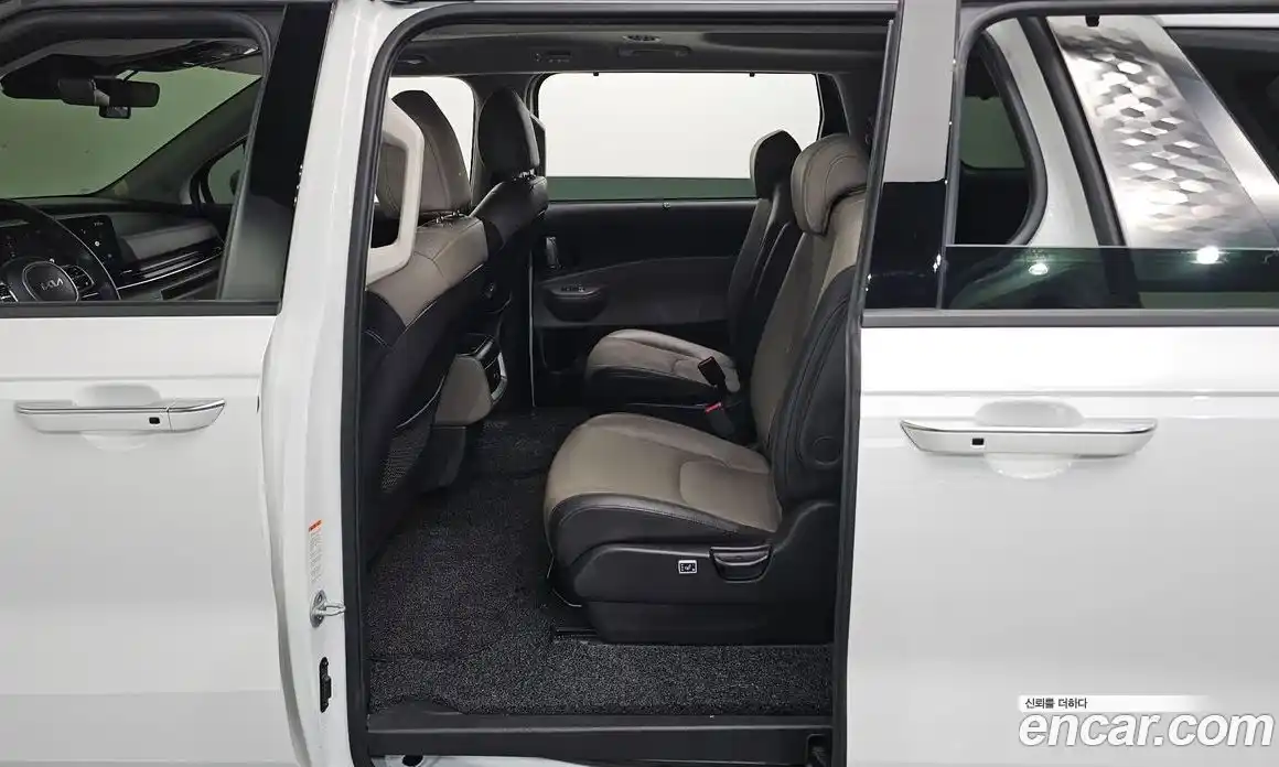 Kia Canival 2024 1.6 Автомат в Москве № 131853, фото 12