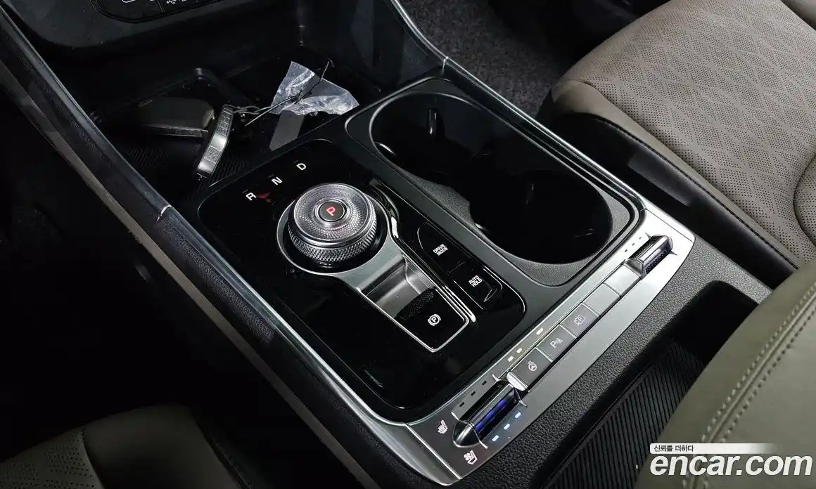 Kia Canival 2024 1.6 Автомат в Москве № 131853, фото 6