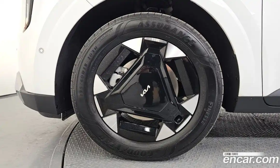 Kia Canival 2024 1.6 Автомат в Москве № 131853, фото 9