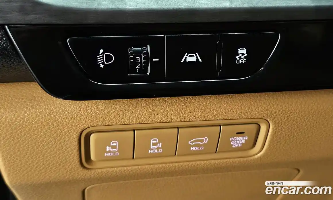 Kia Canival 2023 3.5 Автомат в Москве № 133344, фото 14