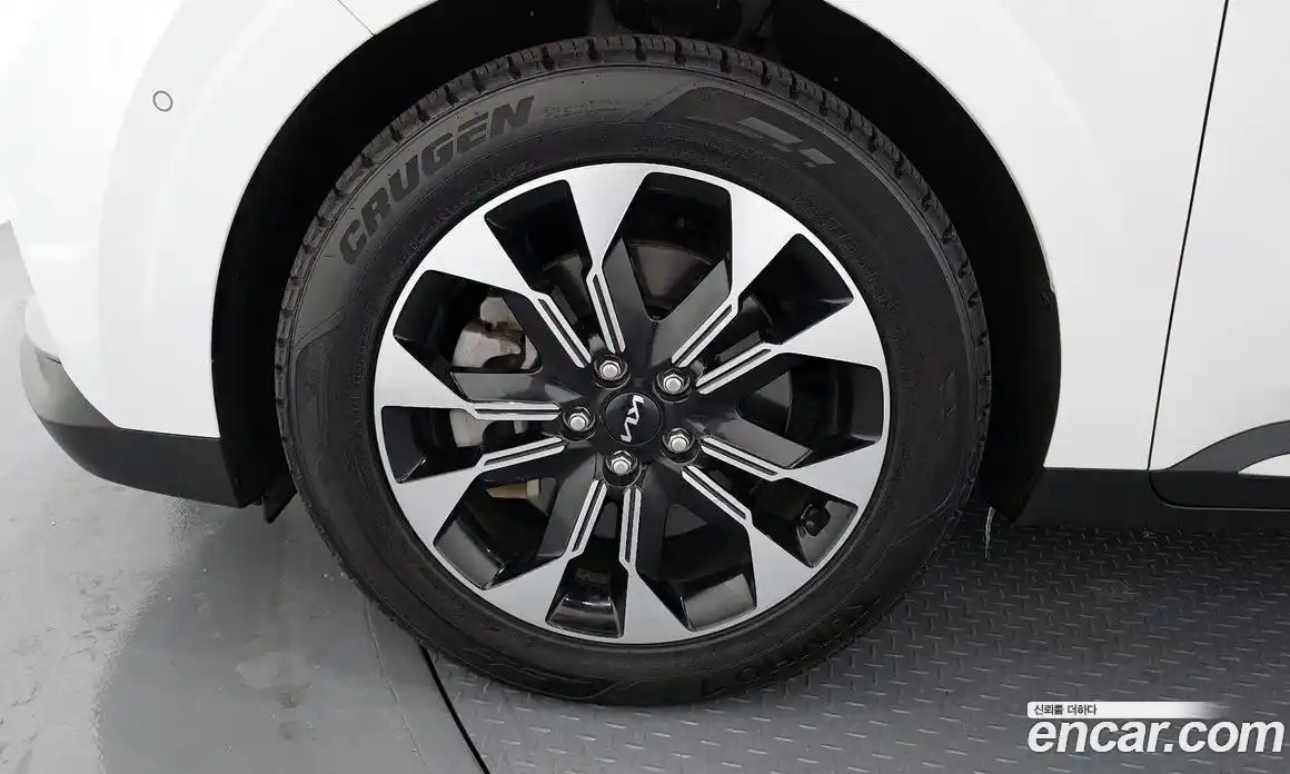 Kia Canival 2023 3.5 Автомат в Москве № 133344, фото 5