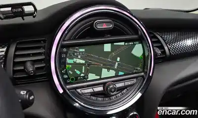 Mini Cooper 2019 2.0 Автомат в Москве № 134942, миниатюра 2