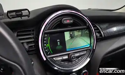Mini Cooper 2019 2.0 Автомат в Москве № 134942, миниатюра 8