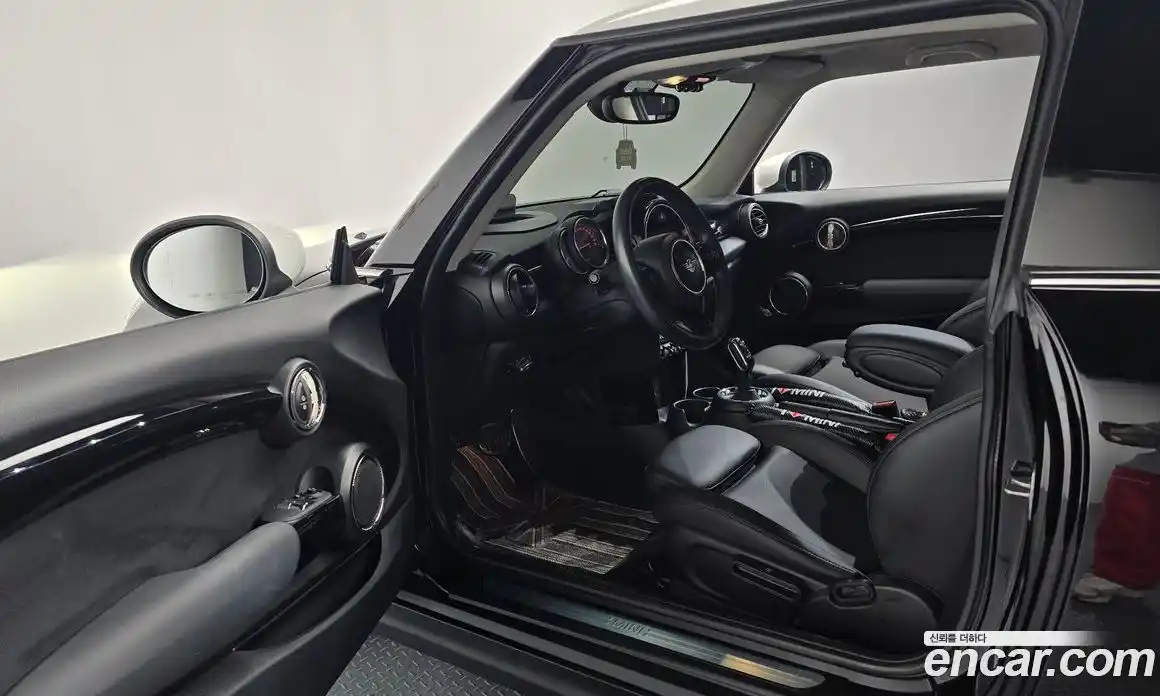 Mini Cooper 2020 1.5 Автомат в Москве № 135972, фото 7