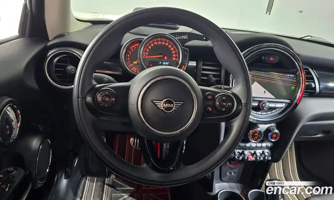 Mini Cooper 2020 1.5 Автомат в Москве № 135972, фото 8