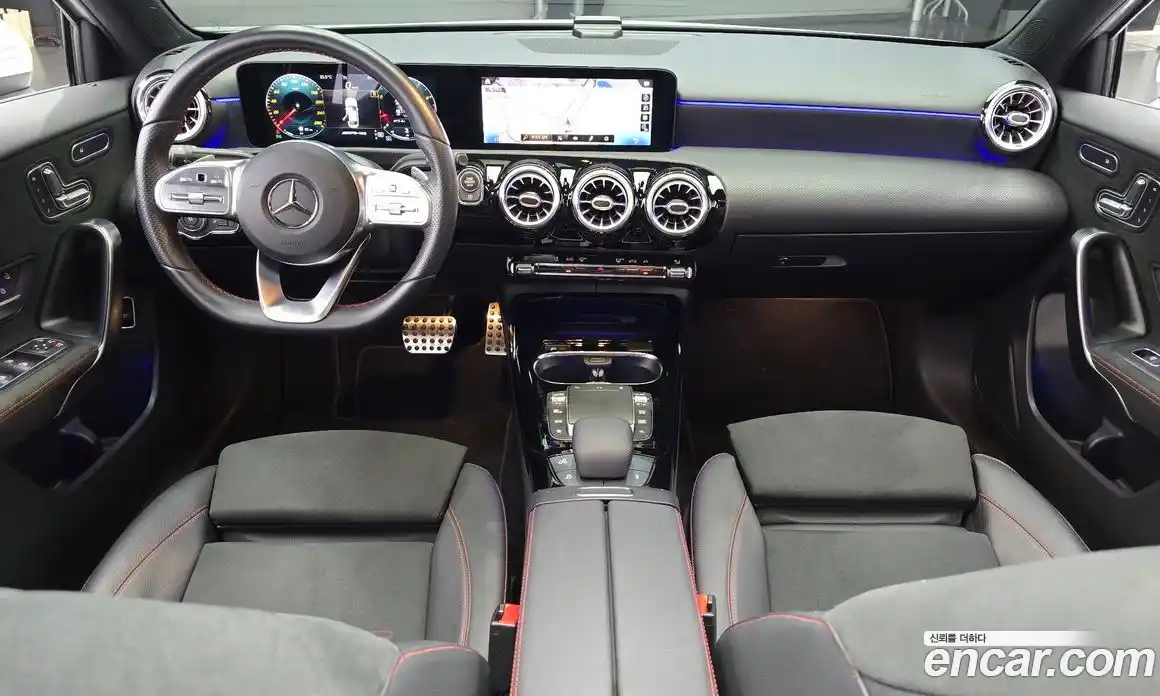 Mercedes-Benz A-Class 2021 2.0 Автомат в Москве № 138448, фото 13