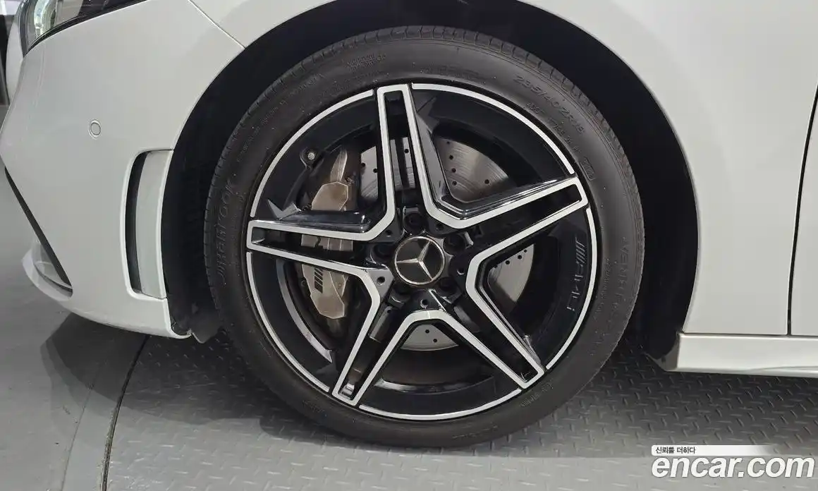 Mercedes-Benz A-Class 2021 2.0 Автомат в Москве № 138448, фото 15