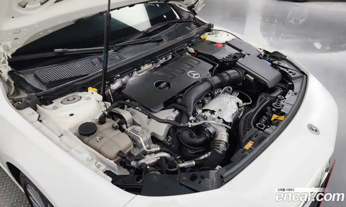 Mercedes-Benz A-Class 2021 2.0 Автомат в Москве № 139398, фото 17