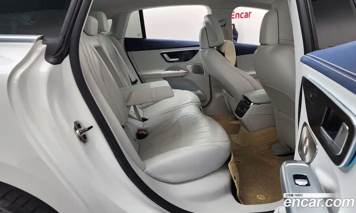 Mercedes-Benz EQE 2023 0.3 Автомат в Москве № 139525, фото 16