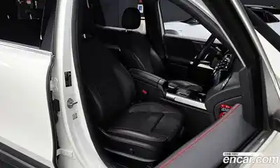 Mercedes-Benz GLB-Class 2021 2.0 Автомат в Москве № 142784, миниатюра 3