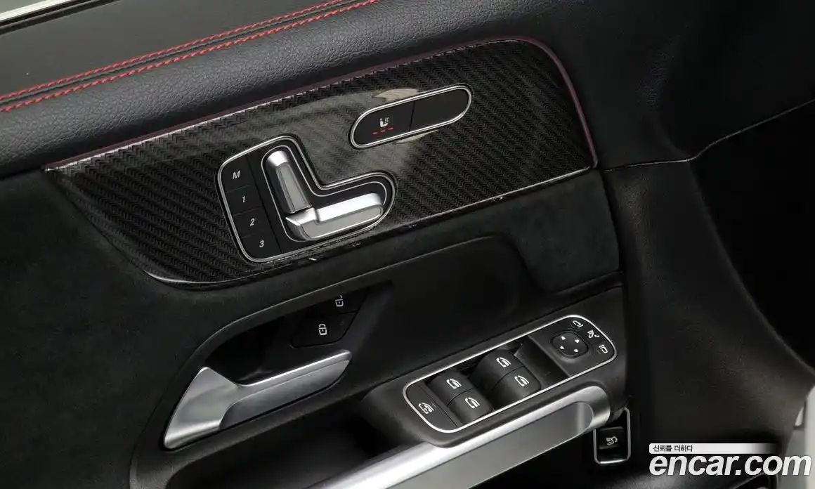 Mercedes-Benz GLB-Class 2021 2.0 Автомат в Москве № 142784, фото 5