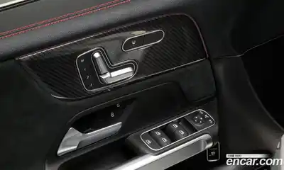 Mercedes-Benz GLB-Class 2021 2.0 Автомат в Москве № 142784, миниатюра 5