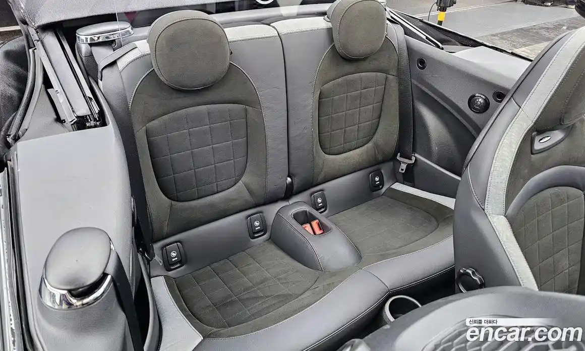 Mini Cooper Convertible 2020 2.0 Автомат в Москве № 156872, фото 18