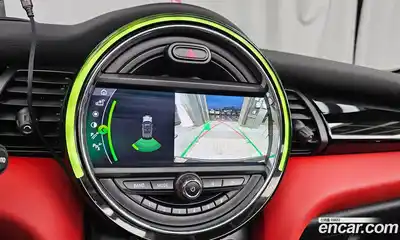 Mini Cooper Convertible 2020 2.0 Автомат в Москве № 156872, миниатюра 9