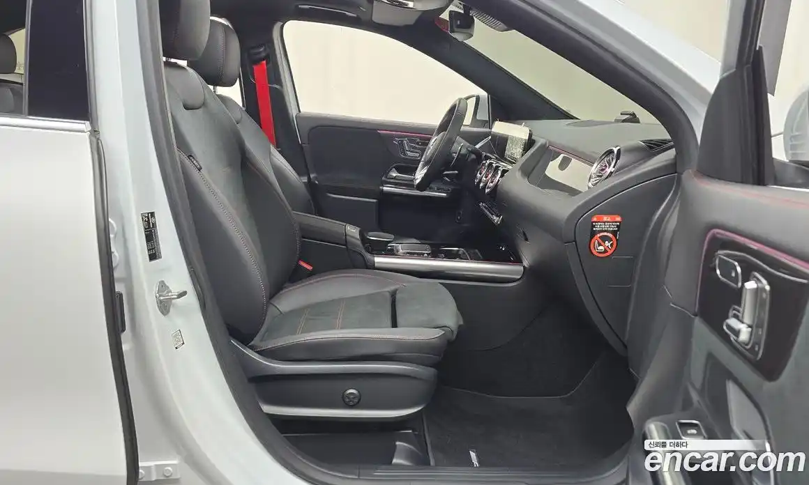 Mercedes-Benz GLA-Class 2023 2.0 Автомат в Москве № 160054, фото 14