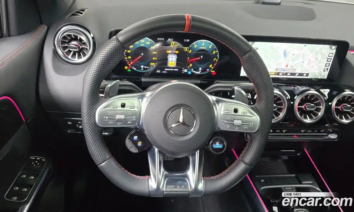 Mercedes-Benz GLA-Class 2023 2.0 Автомат в Москве № 160054, фото 20