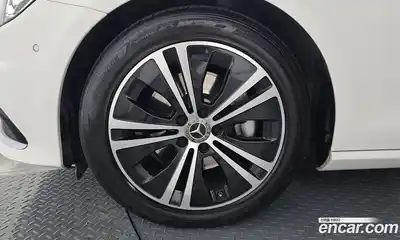 Mercedes-Benz E-Class 2021 2.0 Автомат в Москве № 160440, миниатюра 5