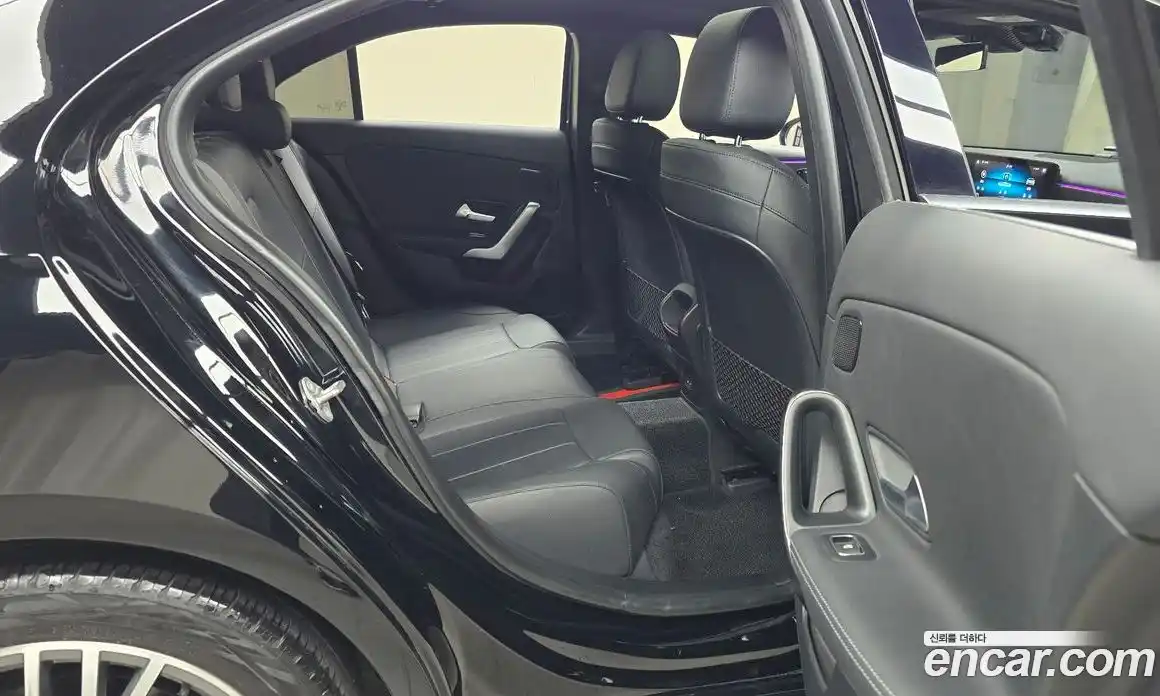 Mercedes-Benz A-Class 2021 2.0 Автомат в Москве № 161223, фото 12