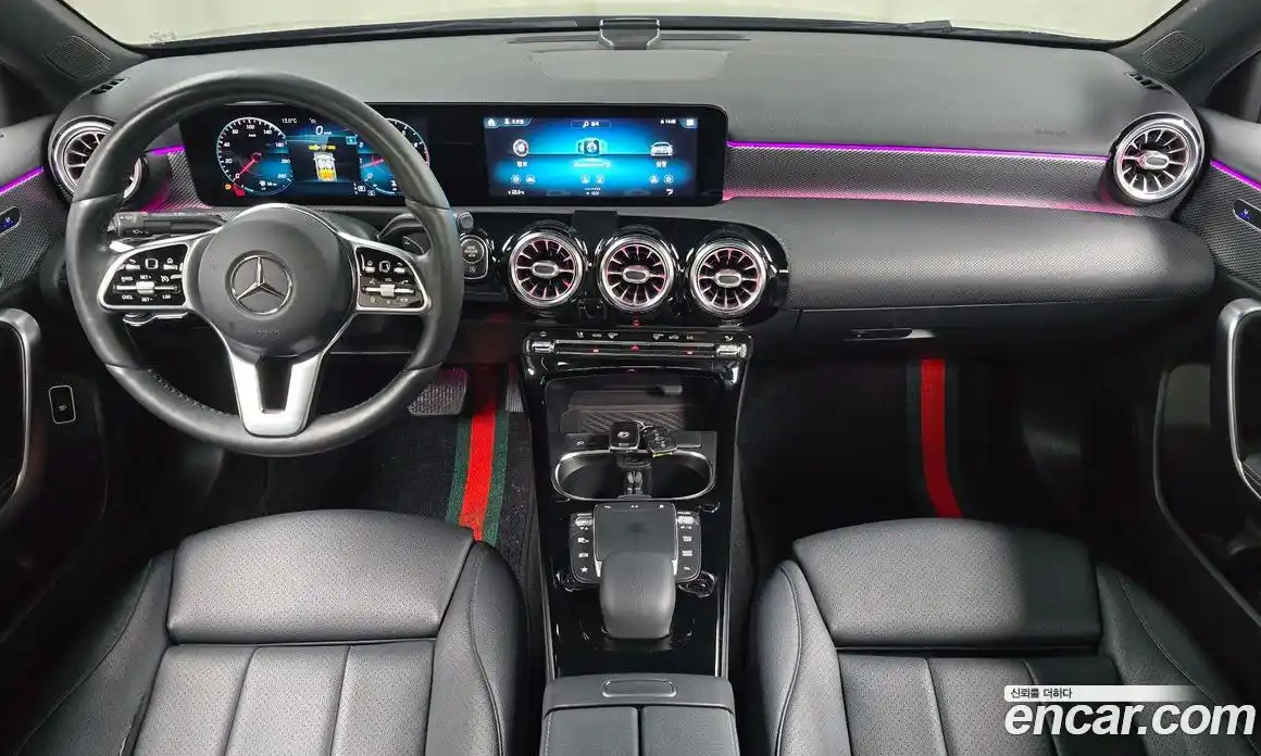 Mercedes-Benz A-Class 2021 2.0 Автомат в Москве № 161223, фото 4