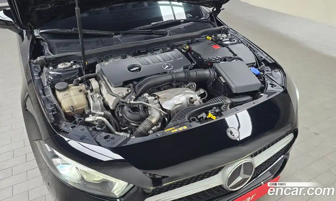 Mercedes-Benz A-Class 2021 2.0 Автомат в Москве № 161223, фото 6