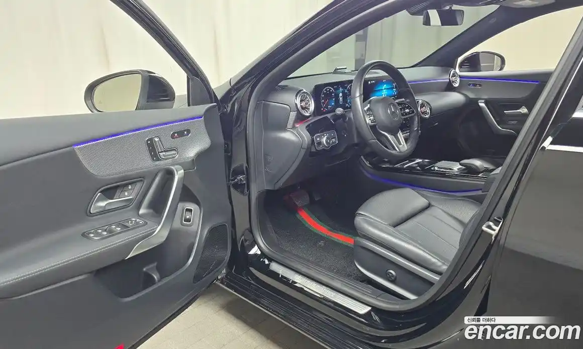 Mercedes-Benz A-Class 2021 2.0 Автомат в Москве № 161223, фото 7