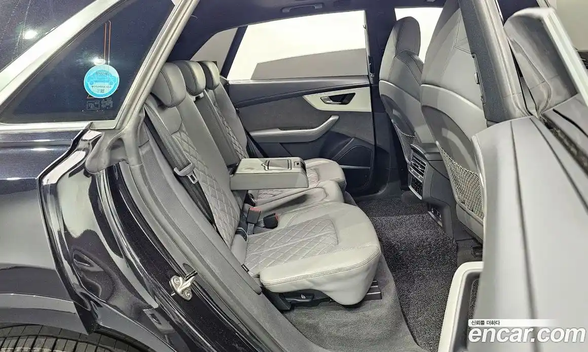 Audi Q8 2021 3.0 Автомат в Москве № 163811, фото 3