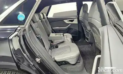 Audi Q8 2021 3.0 Автомат в Москве № 163811, миниатюра 3