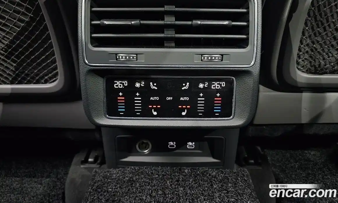 Audi Q8 2021 3.0 Автомат в Москве № 163811, фото 6