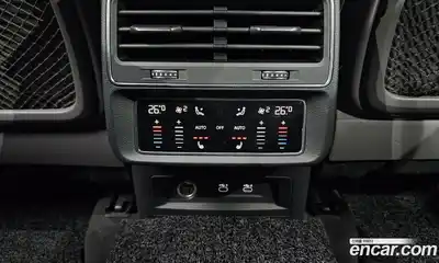 Audi Q8 2021 3.0 Автомат в Москве № 163811, миниатюра 6