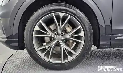 Audi Q8 2021 3.0 Автомат в Москве № 163811, миниатюра 7