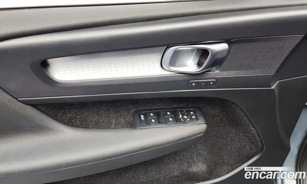 Volvo XC40 2020 2.0 Автомат в Москве № 164696, фото 18