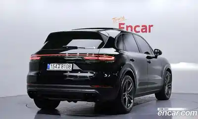 Porsche Cayenne 2023 3.0 Автомат в Москве № 165148, миниатюра 2