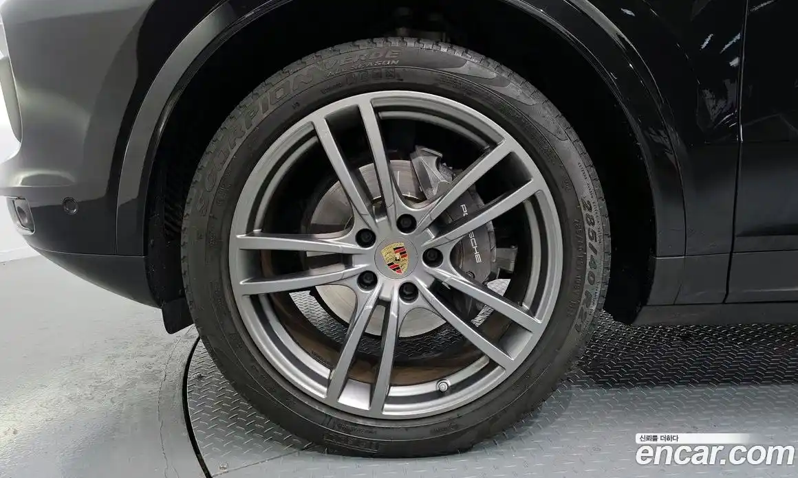 Porsche Cayenne 2023 3.0 Автомат в Москве № 165148, фото 5