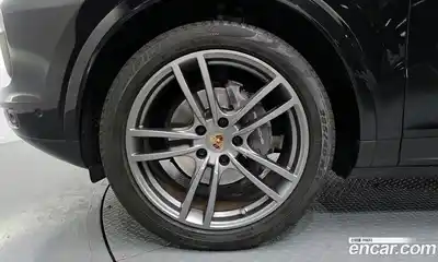 Porsche Cayenne 2023 3.0 Автомат в Москве № 165148, миниатюра 5