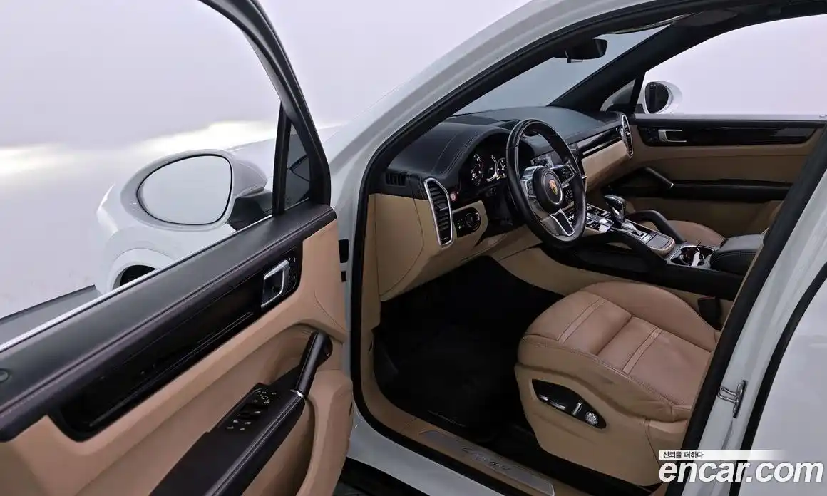 Porsche Cayenne 2020 3.0 Автомат в Москве № 165482, фото 9