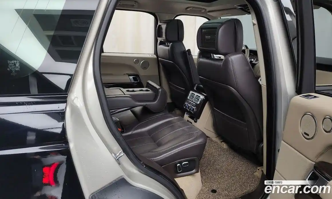 Land Rover Range-Rover 2014 4.4 Автомат в Москве № 166578, фото 11