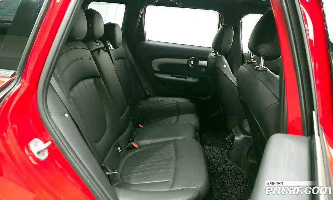 Mini Clubman 2023 2.0 Автомат в Москве № 166925, фото 12