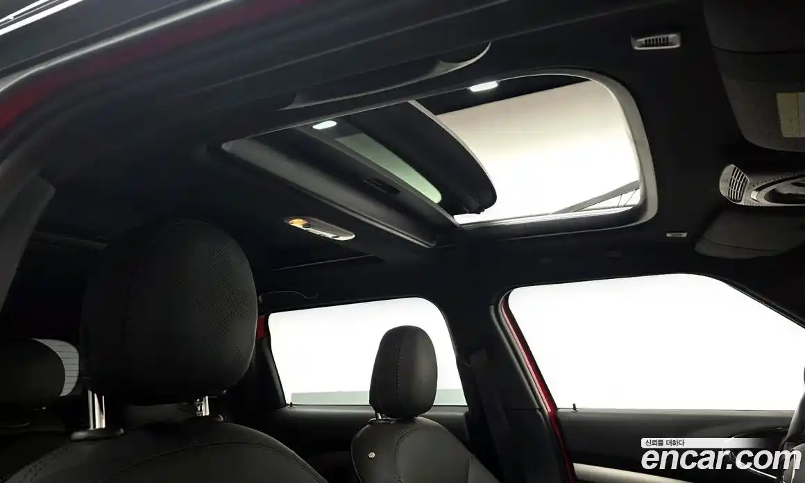 Mini Clubman 2023 2.0 Автомат в Москве № 166925, фото 18