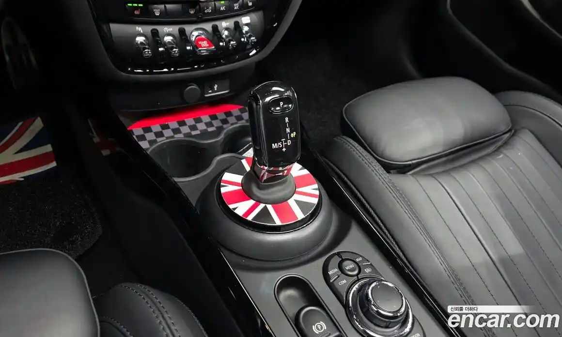 Mini Clubman 2023 2.0 Автомат в Москве № 166925, фото 9