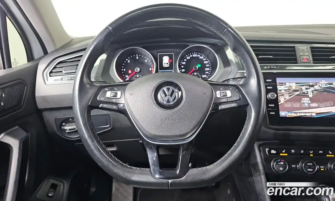 Volkswagen Tiguan 2020 2.0 Автомат в Москве № 169105, фото 13