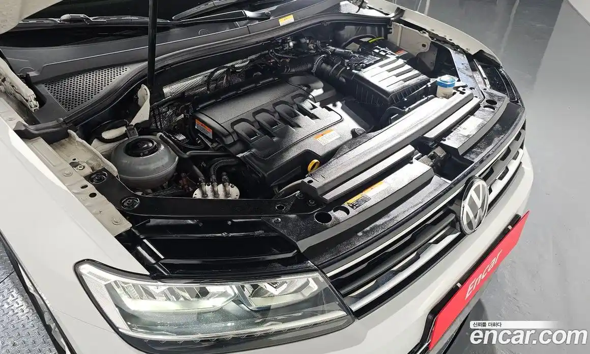 Volkswagen Tiguan 2020 2.0 Автомат в Москве № 169105, фото 6