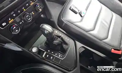 Volkswagen Tiguan 2020 2.0 Автомат в Москве № 169105, миниатюра 9