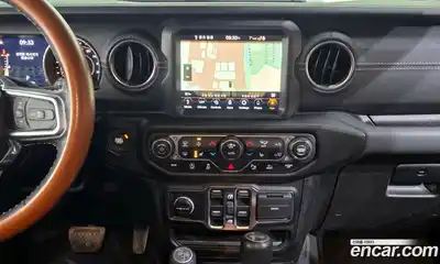 Jeep Wrangler 2023 2.0 Автомат в Москве № 169617, миниатюра 3